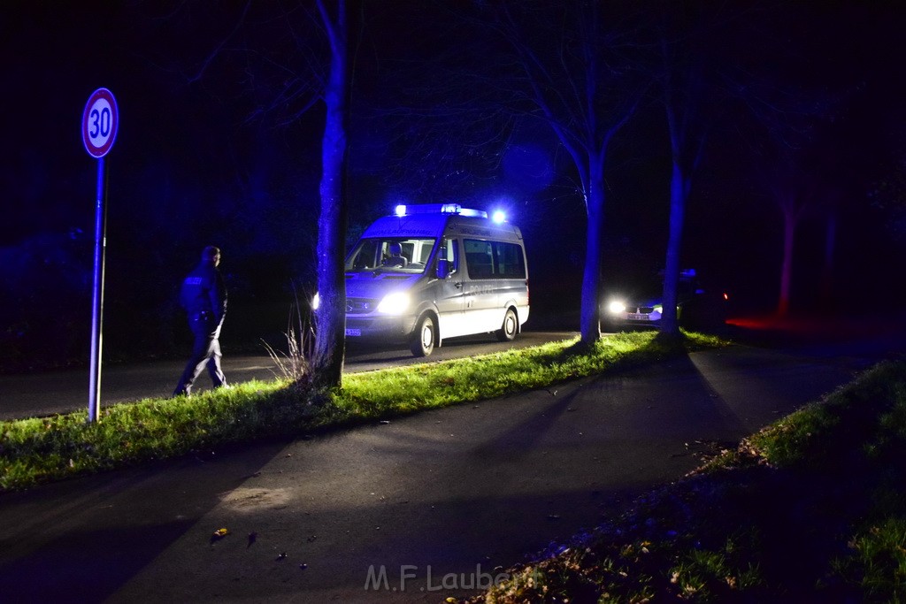 Person angefahren Fahrer fluechtig Koeln Rath Brueck Rather Steinweg P04.JPG - Miklos Laubert